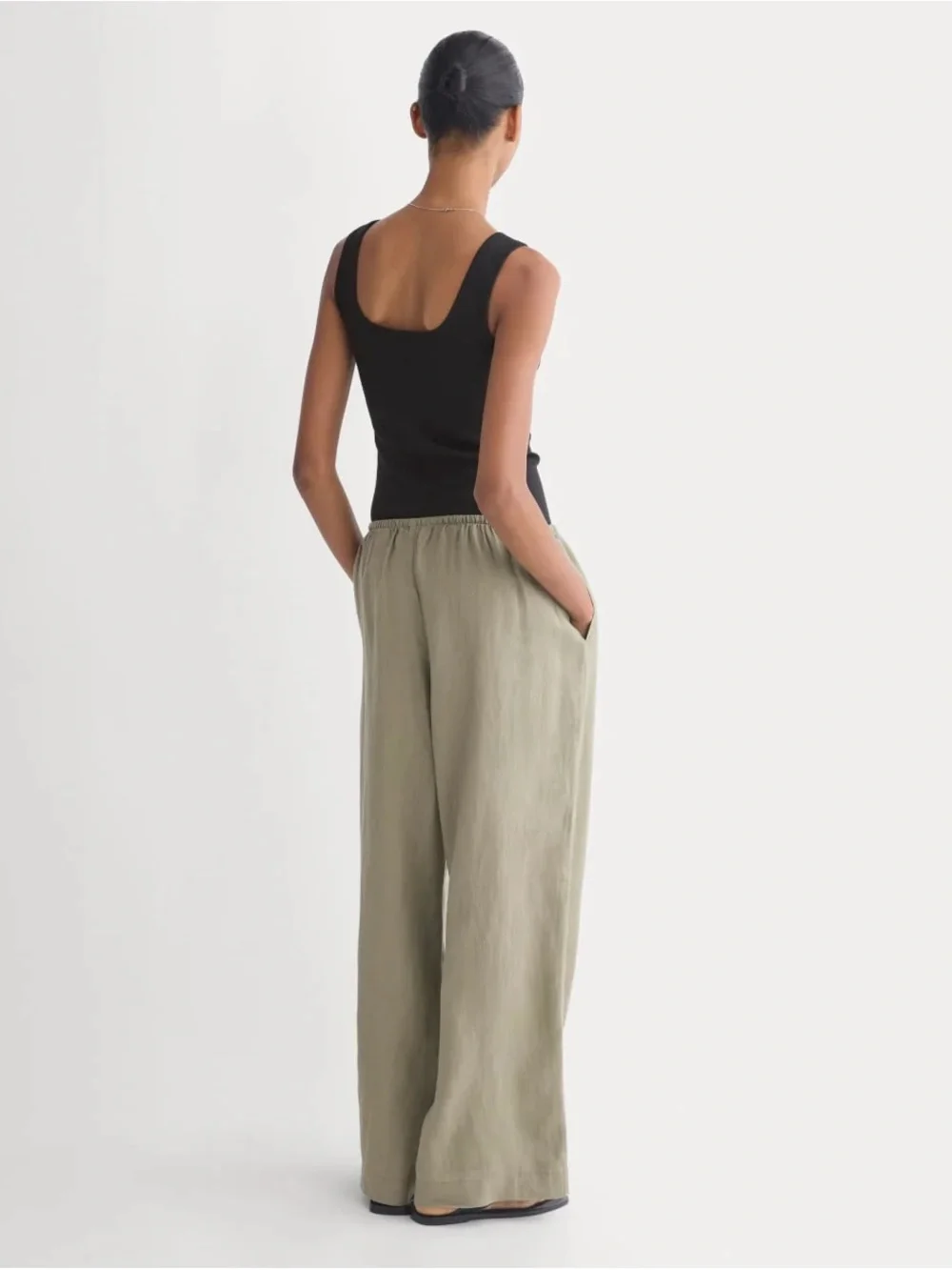 ✨ Everlane Drawstring Pant in Linen — Overland (olive) — Size XS ✨